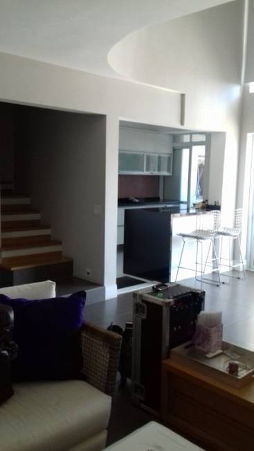 Foto 4 de Apartamento com 1 Quarto para alugar, 126m² em Vila Olímpia, São Paulo