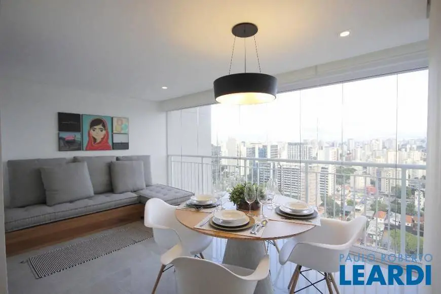 Foto 4 de Apartamento com 1 Quarto para alugar, 57m² em Vila Olímpia, São Paulo