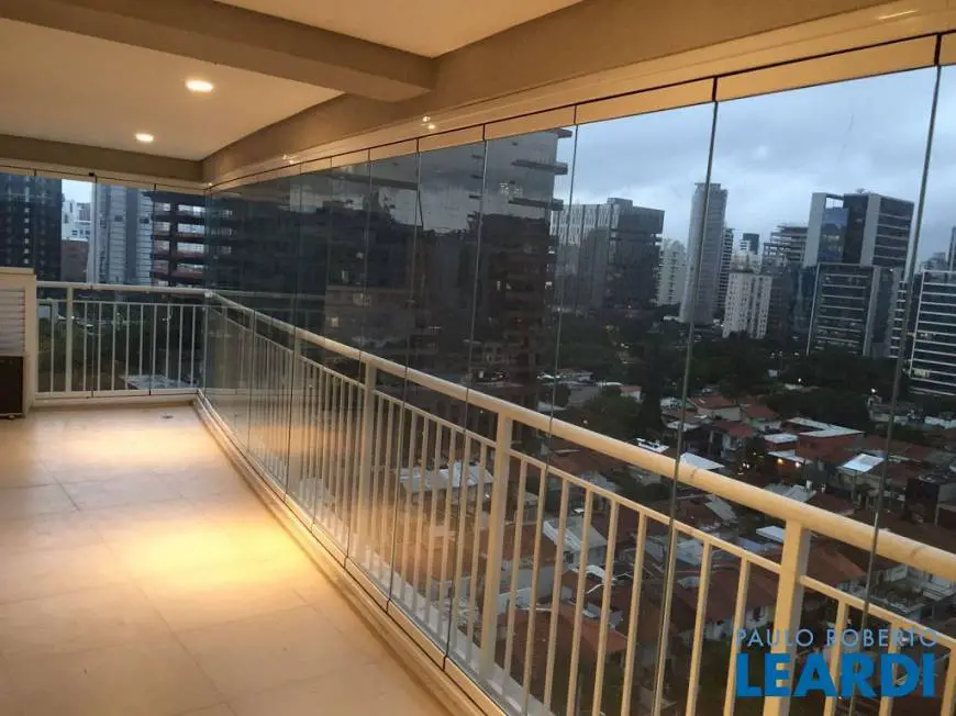 Foto 3 de Apartamento com 1 Quarto à venda, 82m² em Vila Olímpia, São Paulo
