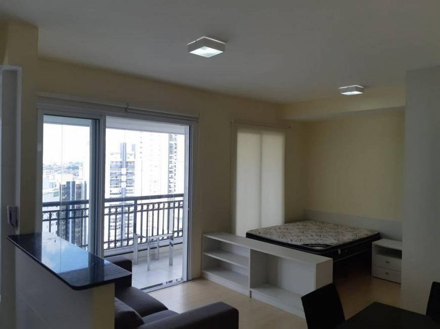 Foto 2 de Apartamento com 1 Quarto para alugar, 48m² em Vila Regente Feijó, São Paulo