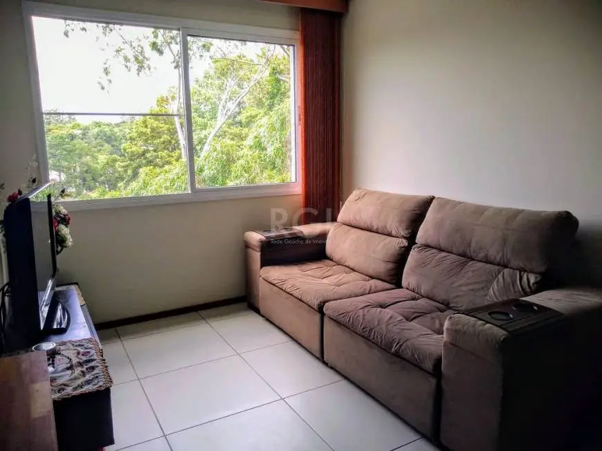 Foto 2 de Apartamento com 2 Quartos à venda, 55m² em Agronomia, Porto Alegre