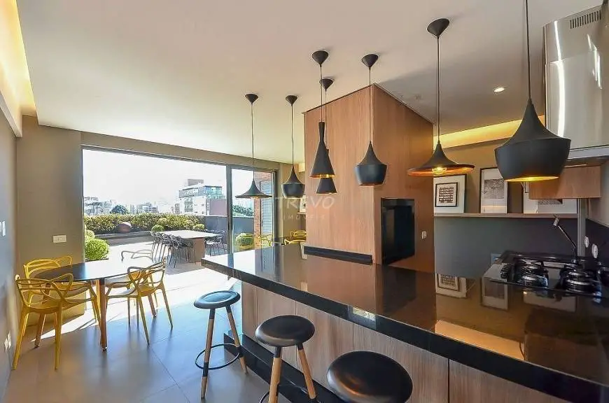 Foto 1 de Apartamento com 2 Quartos à venda, 80m² em Água Verde, Curitiba