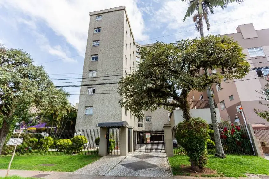 Foto 1 de Apartamento com 2 Quartos para alugar, 84m² em Água Verde, Curitiba
