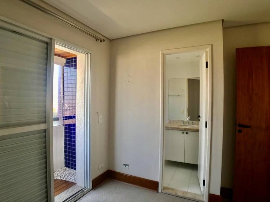 Foto 4 de Apartamento com 2 Quartos à venda, 154m² em Alphaville, Barueri