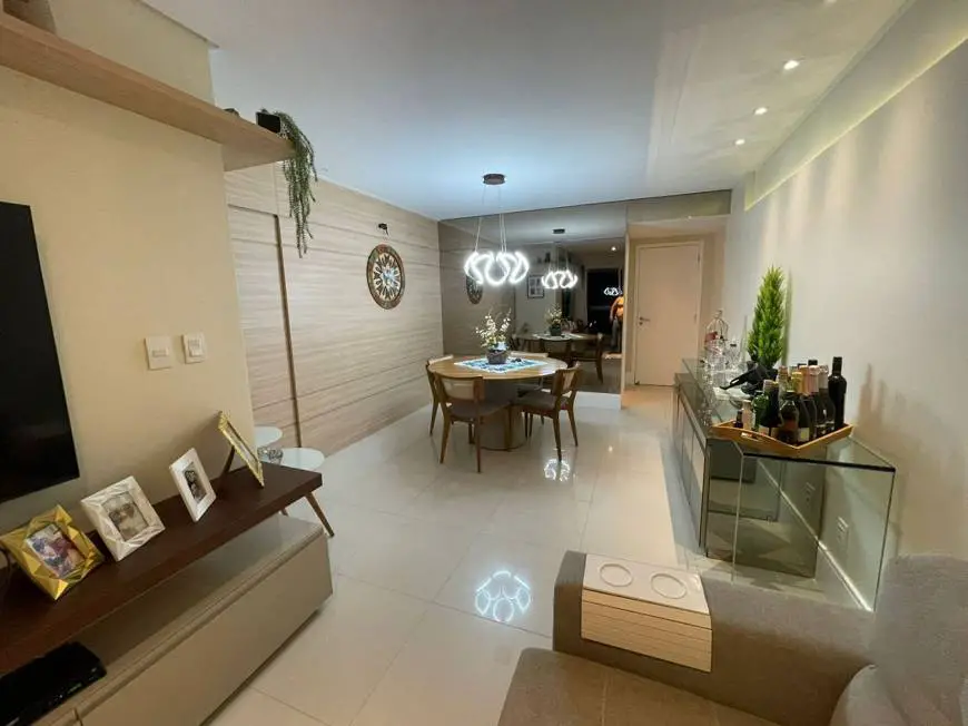 Foto 3 de Apartamento com 2 Quartos à venda, 88m² em Atalaia, Aracaju