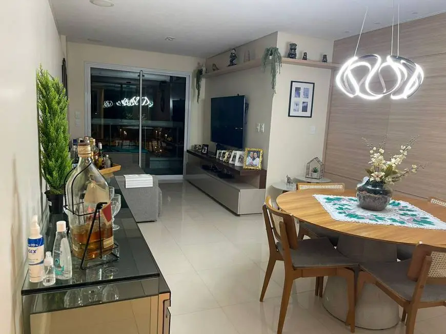 Foto 2 de Apartamento com 2 Quartos à venda, 88m² em Atalaia, Aracaju