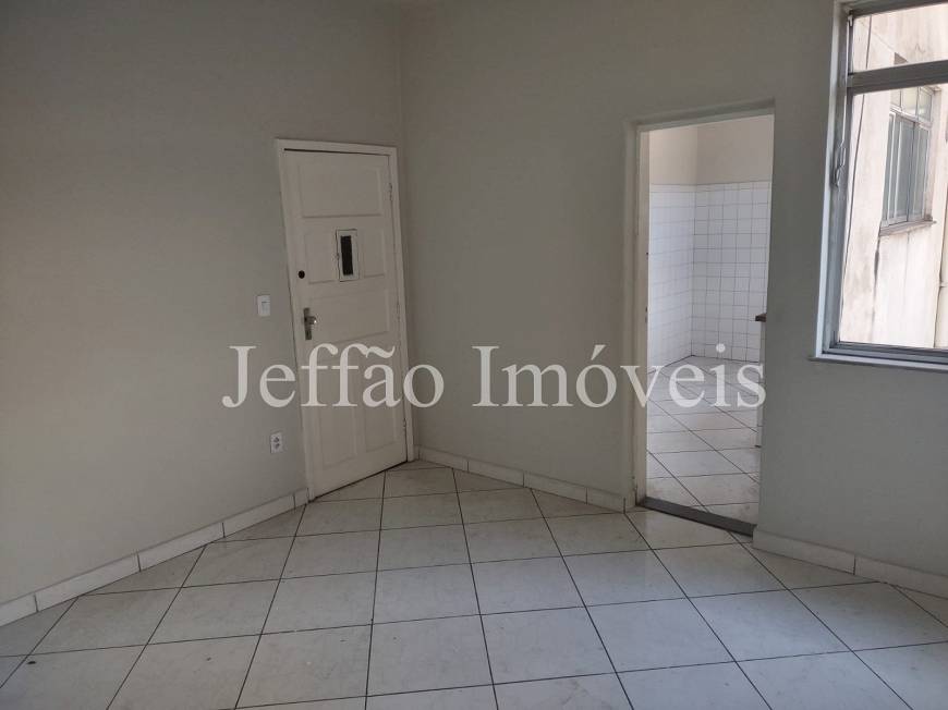 Foto 1 de Apartamento com 2 Quartos para alugar, 60m² em Aterrado, Volta Redonda