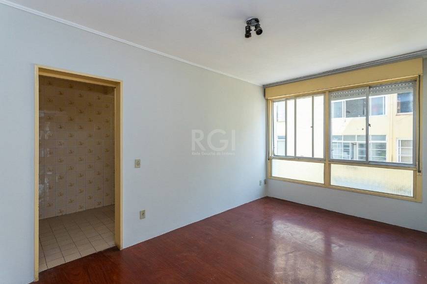 Foto 2 de Apartamento com 2 Quartos à venda, 72m² em Azenha, Porto Alegre