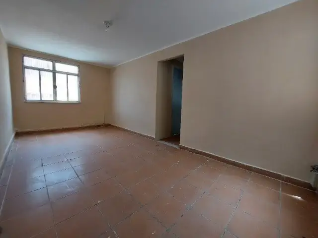 Foto 2 de Apartamento com 2 Quartos para alugar, 48m² em Bangu, Rio de Janeiro