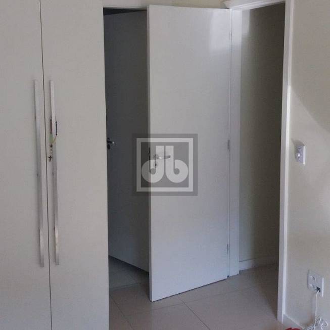Foto 2 de Apartamento com 2 Quartos à venda, 72m² em Barra da Tijuca, Rio de Janeiro