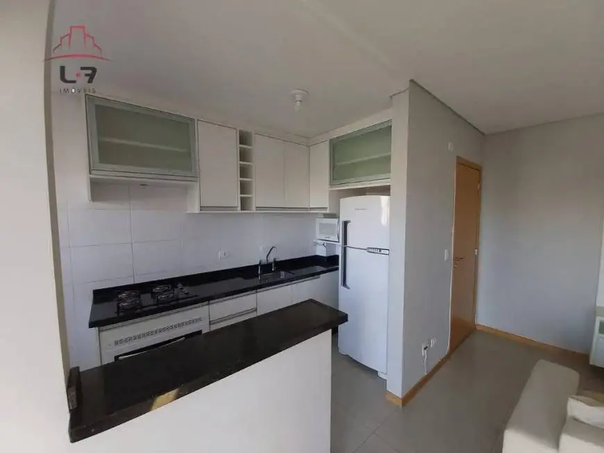 Foto 5 de Apartamento com 2 Quartos para alugar, 53m² em Batel, Curitiba
