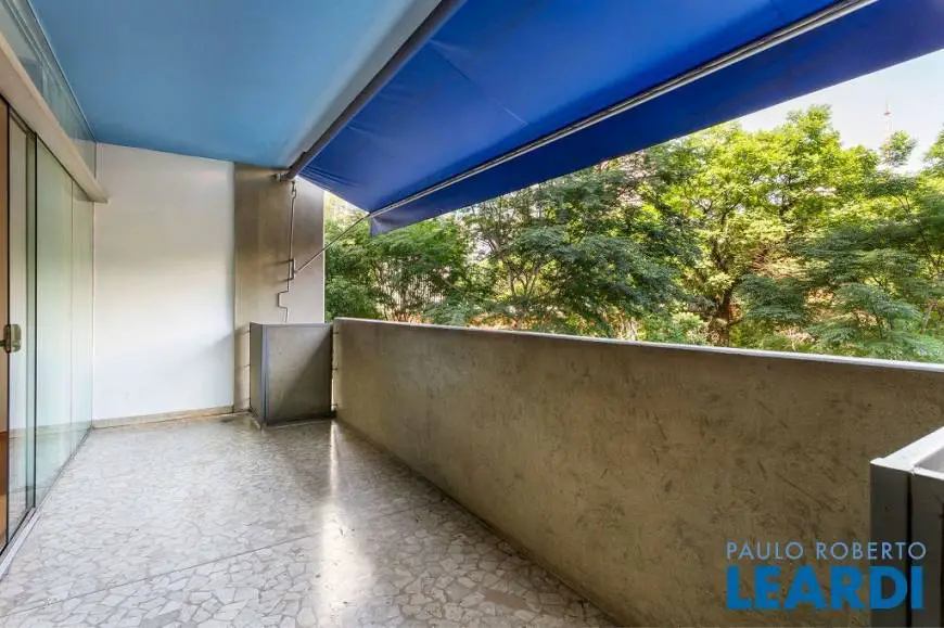 Foto 4 de Apartamento com 2 Quartos para alugar, 200m² em Bela Vista, São Paulo