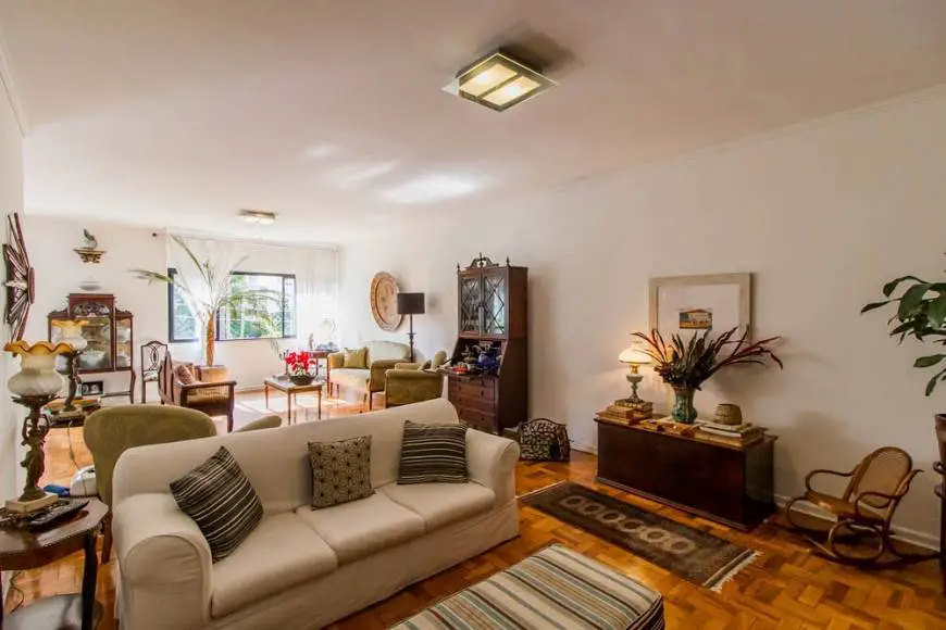 Foto 2 de Apartamento com 2 Quartos à venda, 220m² em Bela Vista, São Paulo