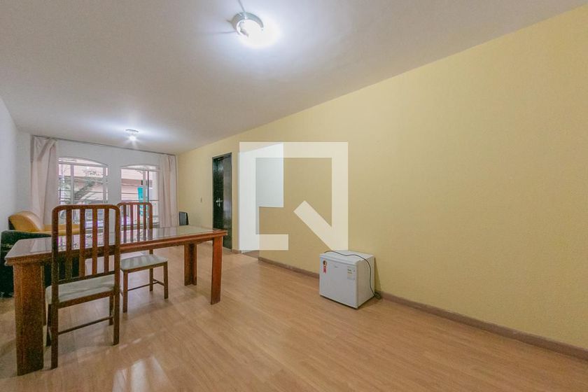 Foto 2 de Apartamento com 2 Quartos para alugar, 90m² em Bigorrilho, Curitiba