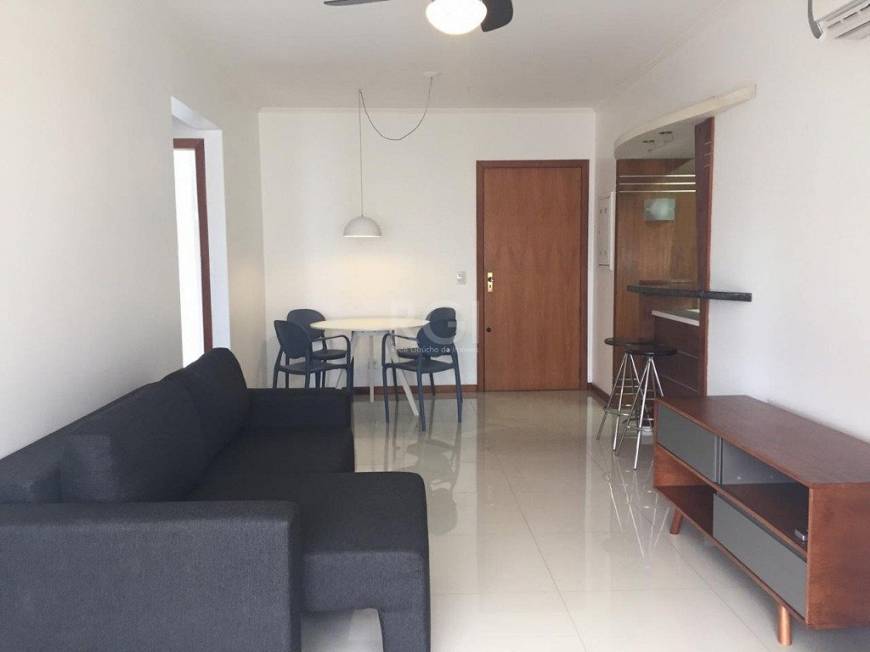 Foto 2 de Apartamento com 2 Quartos à venda, 67m² em Boa Vista, Porto Alegre
