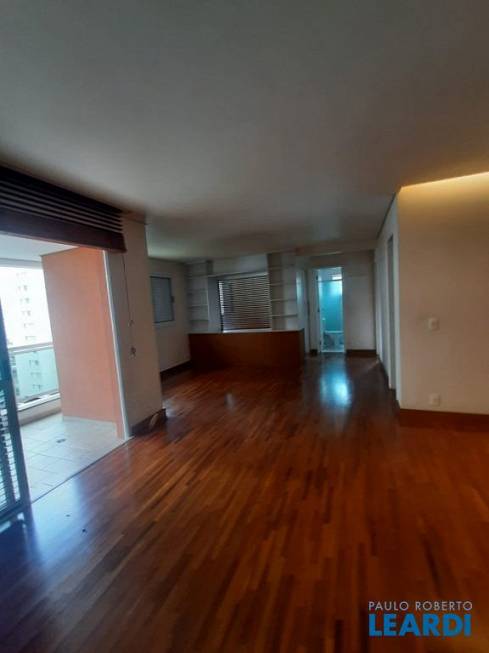 Foto 3 de Apartamento com 2 Quartos para venda ou aluguel, 98m² em Brooklin, São Paulo
