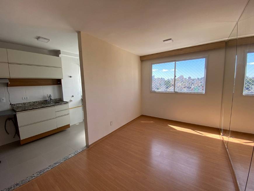 Foto 3 de Apartamento com 2 Quartos à venda, 47m² em Buritis, Belo Horizonte