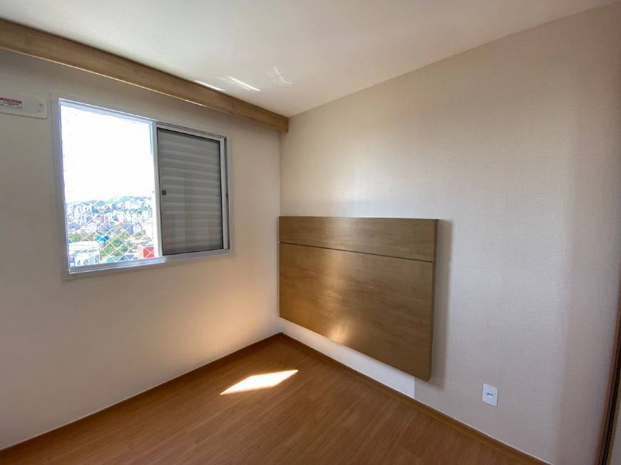 Foto 4 de Apartamento com 2 Quartos à venda, 47m² em Buritis, Belo Horizonte