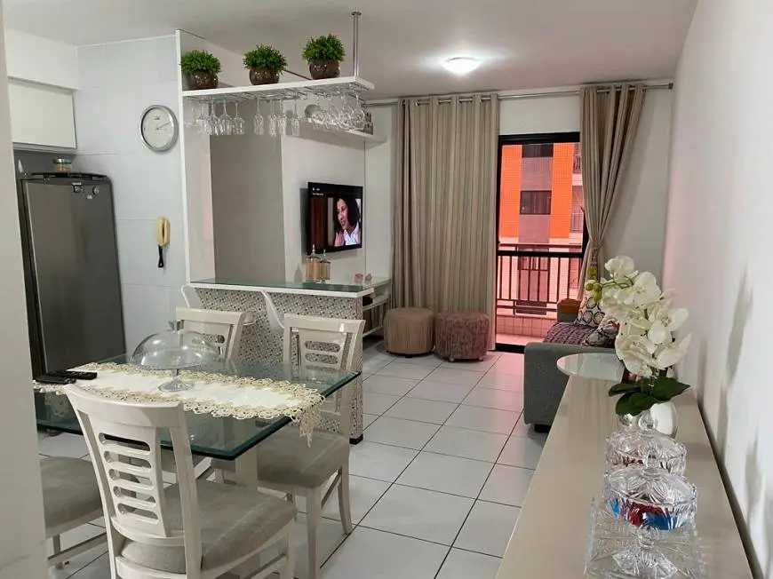 Foto 1 de Apartamento com 2 Quartos para alugar, 61m² em Calhau, São Luís