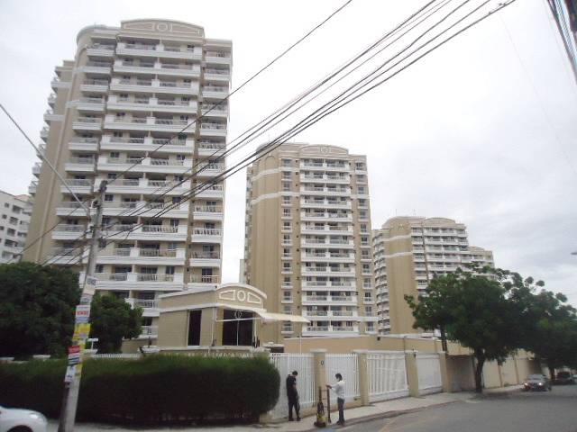 Foto 1 de Apartamento com 2 Quartos para alugar, 73m² em Cambeba, Fortaleza