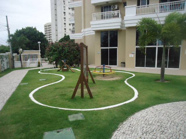 Foto 3 de Apartamento com 2 Quartos para alugar, 73m² em Cambeba, Fortaleza
