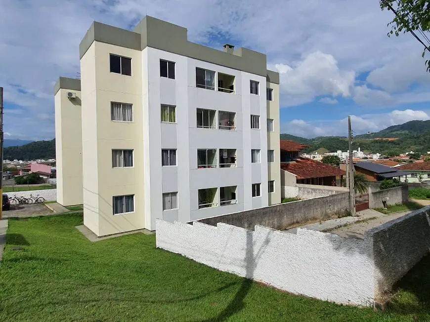 Foto 1 de Apartamento com 2 Quartos à venda, 55m² em Caminho Novo, Palhoça