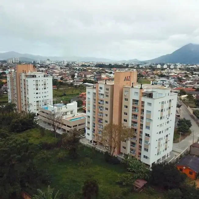 Foto 2 de Apartamento com 2 Quartos à venda, 55m² em Caminho Novo, Palhoça
