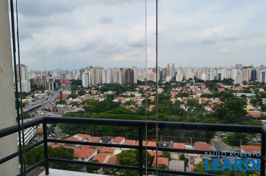Foto 2 de Apartamento com 2 Quartos à venda, 72m² em Campo Belo, São Paulo