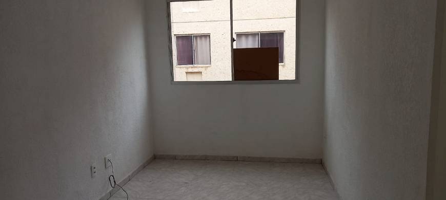 Foto 2 de Apartamento com 2 Quartos para alugar, 44m² em Campo Grande, Rio de Janeiro