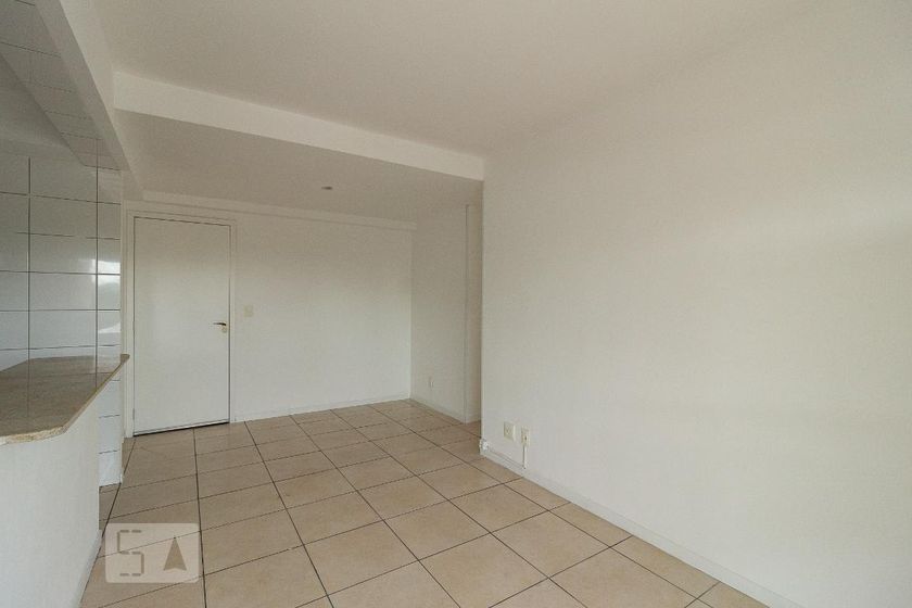 Foto 3 de Apartamento com 2 Quartos para alugar, 65m² em Campo Grande, Rio de Janeiro