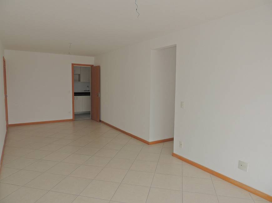 Foto 1 de Apartamento com 2 Quartos para alugar, 96m² em Campo Grande, Rio de Janeiro