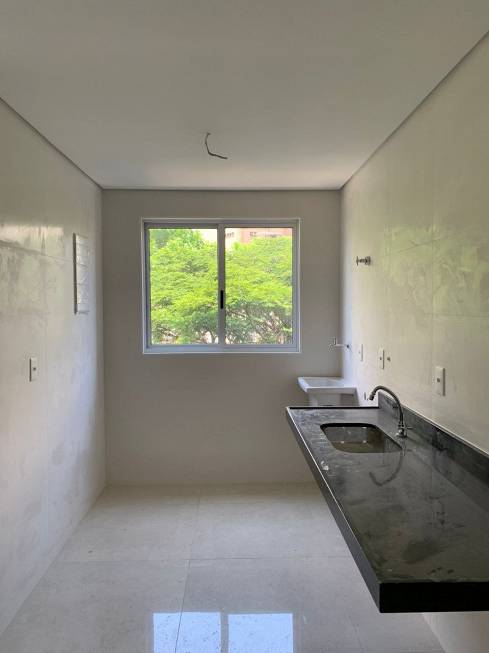 Foto 4 de Apartamento com 2 Quartos à venda, 100m² em Carmo, Belo Horizonte