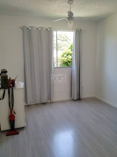 Foto 2 de Apartamento com 2 Quartos à venda, 40m² em Cavalhada, Porto Alegre
