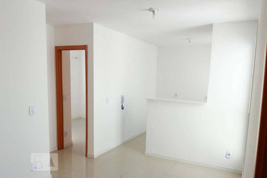 Foto 3 de Apartamento com 2 Quartos para alugar, 44m² em Cavalhada, Porto Alegre