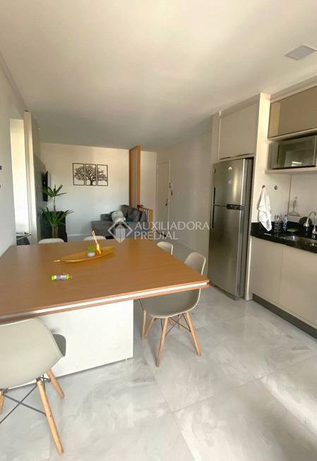 Foto 3 de Apartamento com 2 Quartos à venda, 59m² em Centro, Camboriú