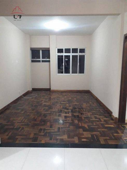 Foto 1 de Apartamento com 2 Quartos à venda, 52m² em Centro, Curitiba