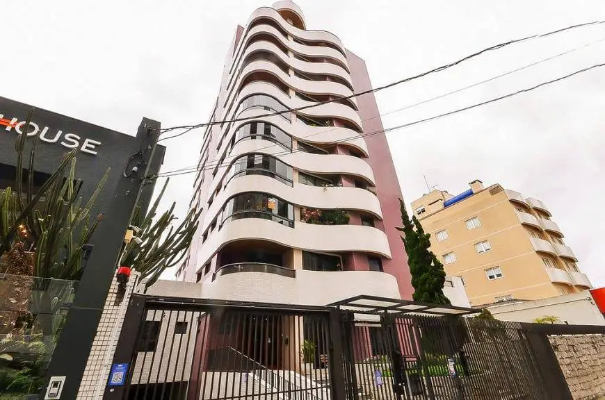 Foto 1 de Apartamento com 2 Quartos à venda, 89m² em Centro, Curitiba
