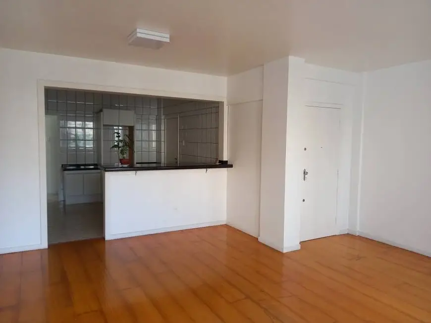 Foto 1 de Apartamento com 2 Quartos para alugar, 106m² em Centro, Florianópolis