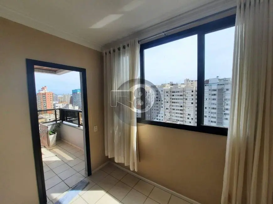 Foto 5 de Apartamento com 2 Quartos à venda, 76m² em Centro, Florianópolis