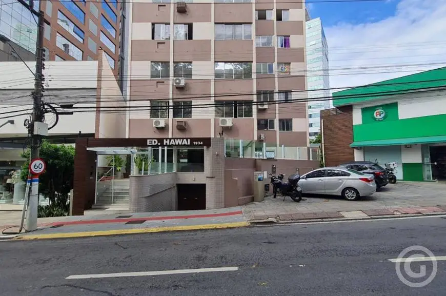 Foto 2 de Apartamento com 2 Quartos para alugar, 79m² em Centro, Florianópolis