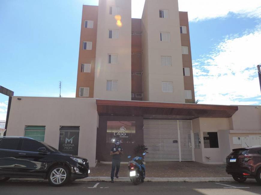 Foto 1 de Apartamento com 2 Quartos à venda, 65m² em Centro, Pirassununga