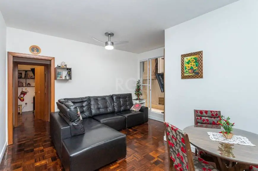 Foto 2 de Apartamento com 2 Quartos à venda, 93m² em Centro Histórico, Porto Alegre