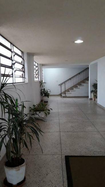 Foto 2 de Apartamento com 2 Quartos à venda, 75m² em Chácara das Pedras, Porto Alegre