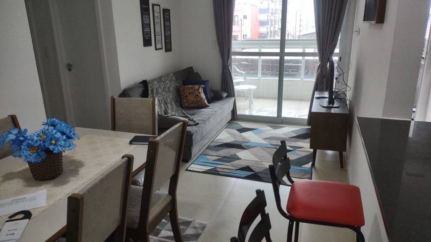 Foto 5 de Apartamento com 2 Quartos para alugar, 68m² em Cidade Ocian, Praia Grande