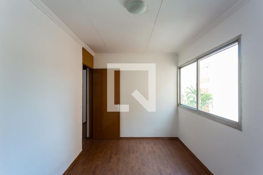 Foto 1 de Apartamento com 2 Quartos para alugar, 50m² em Conceição, Osasco