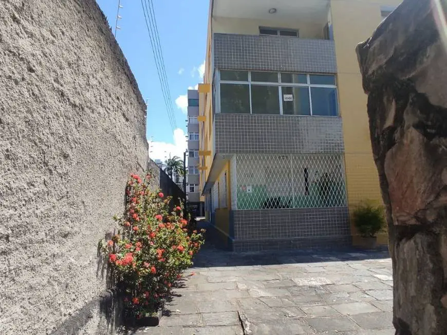 Foto 2 de Apartamento com 2 Quartos à venda, 95m² em Encruzilhada, Recife