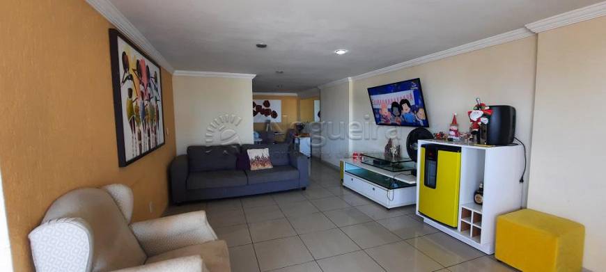 Foto 4 de Apartamento com 2 Quartos à venda, 123m² em Espinheiro, Recife