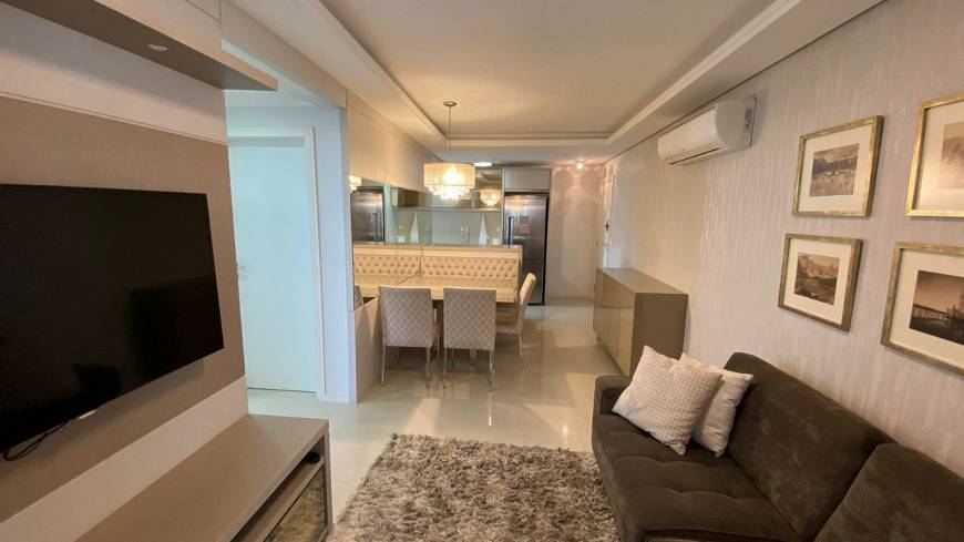 Foto 1 de Apartamento com 2 Quartos à venda, 67m² em Estreito, Florianópolis