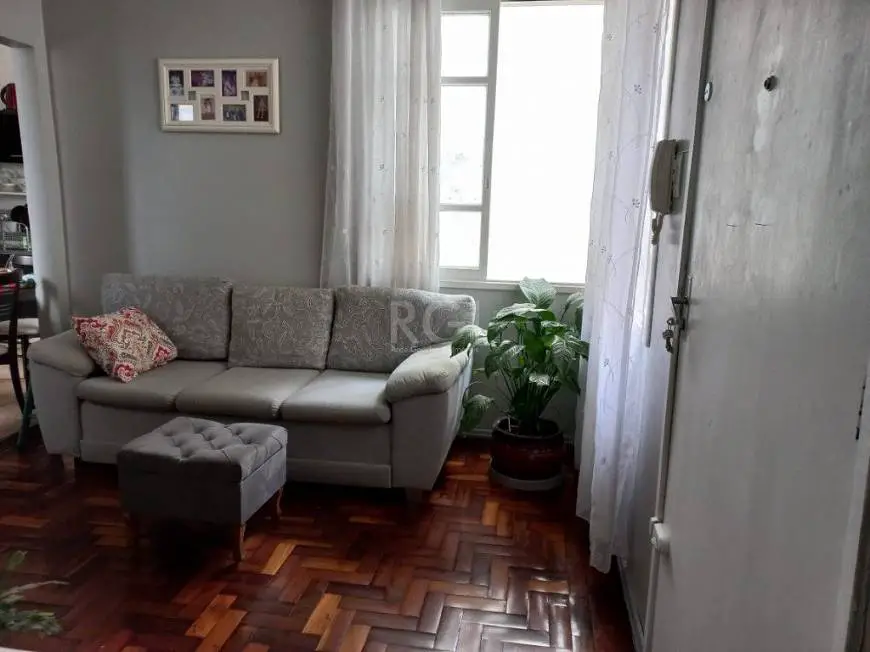 Foto 5 de Apartamento com 2 Quartos à venda, 65m² em Floresta, Porto Alegre