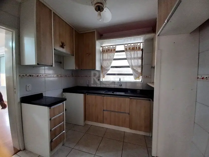 Foto 3 de Apartamento com 2 Quartos para alugar, 77m² em Glória, Porto Alegre